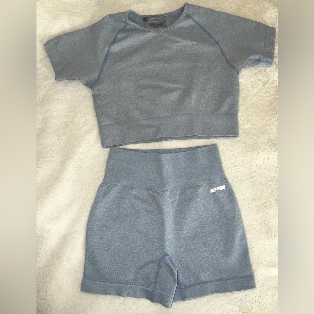 Bo+Tee workout set Size: small